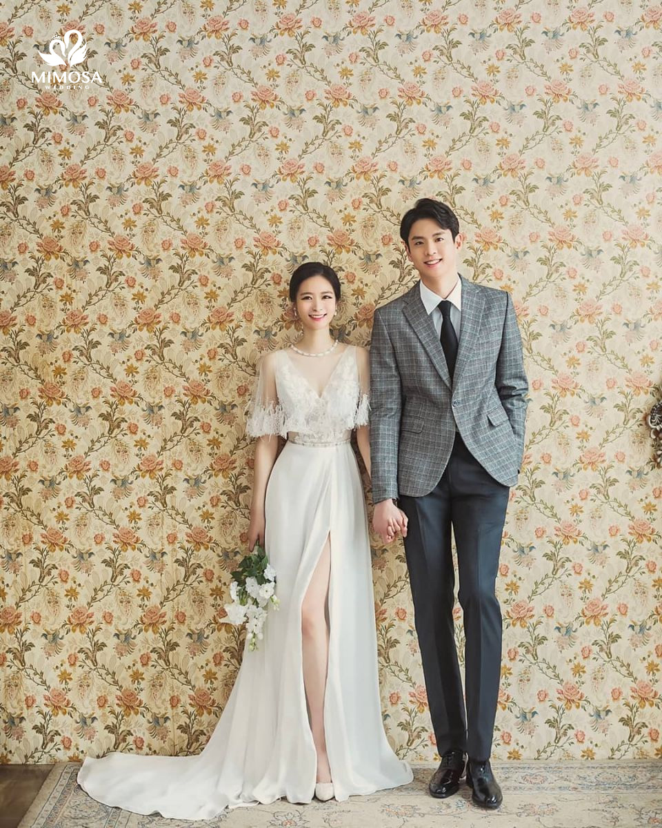 Váy cưới cổ điển kiểu Hàn quốc