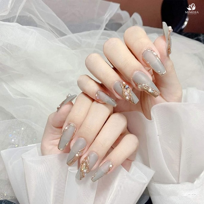 Mách bạn mẫu nail cô dâu đẹp cho ngày cưới thêm lộng lẫy 2021
