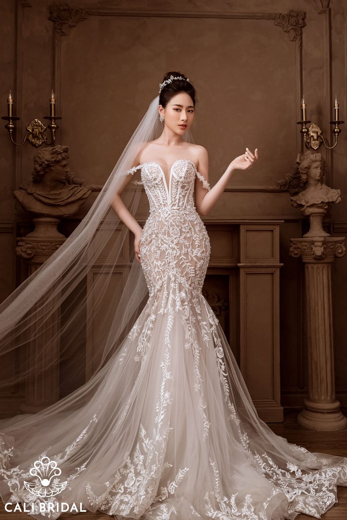 Những mẫu váy cưới trơn đẹp đơn giản sang trọng nhất - Tài Lộc Wedding